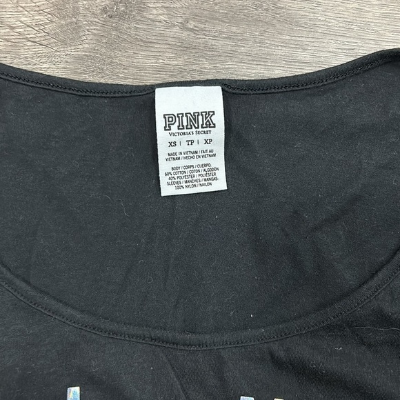 PINK Victorias Secret Crop - Picture 3 of 4